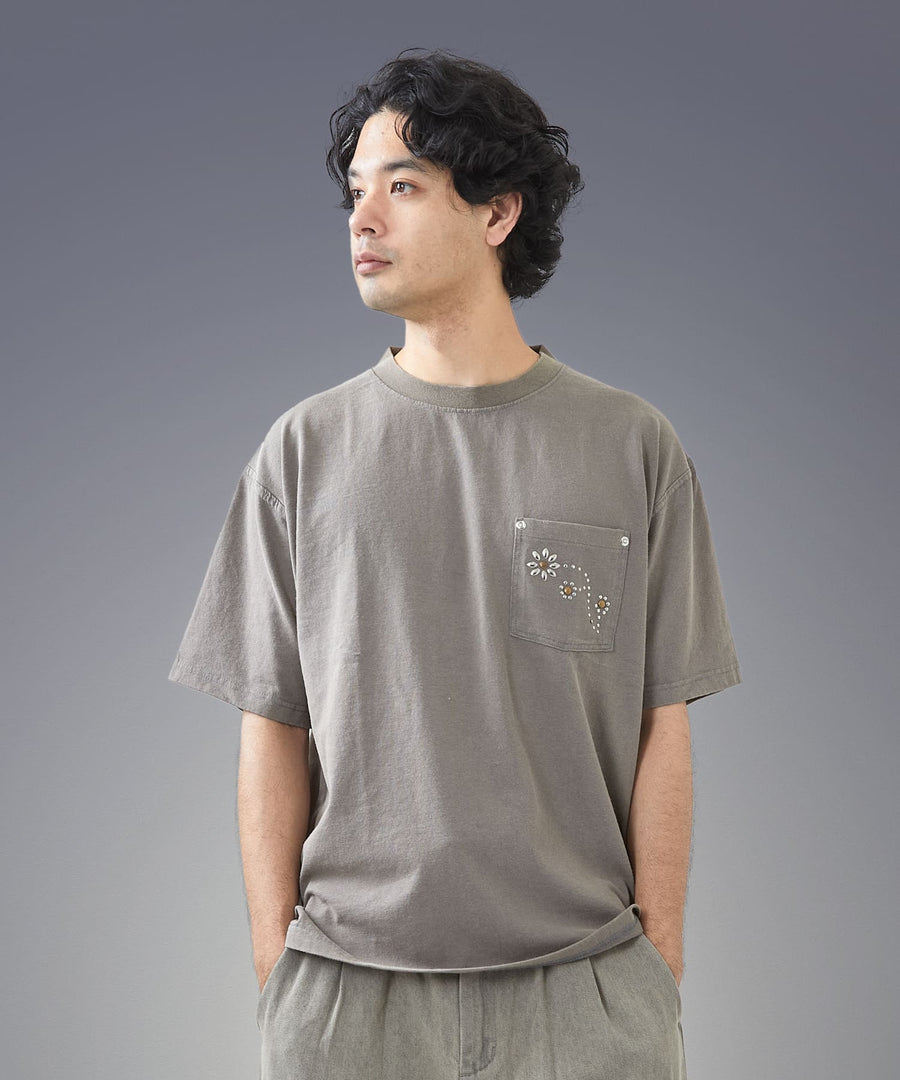 Silent Fade Tee — Studs / GRAND YELLS / 203339