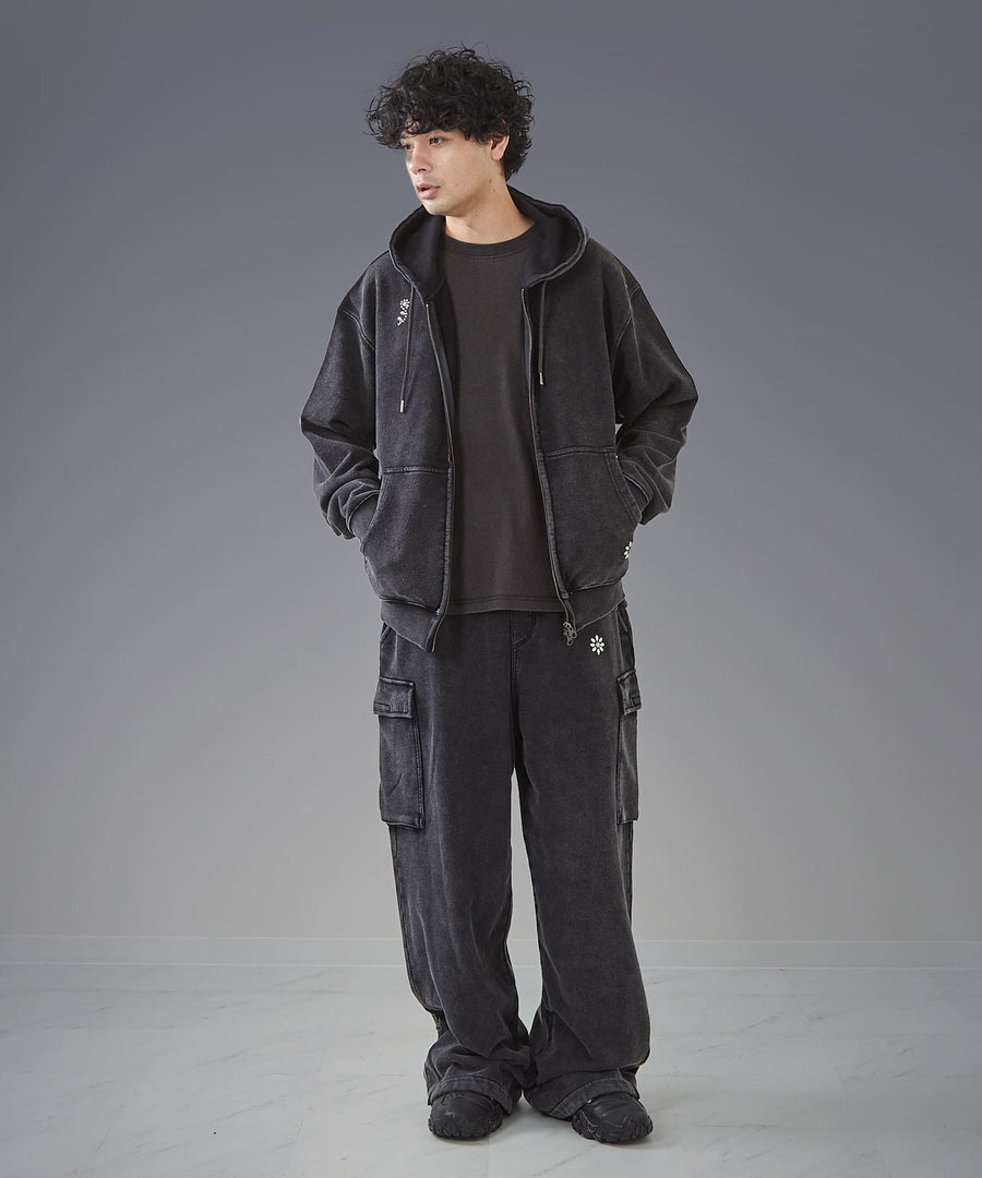 Silent Fade Sweat Pants — Studded Wide Parachute / GRAND YELLS / 304326