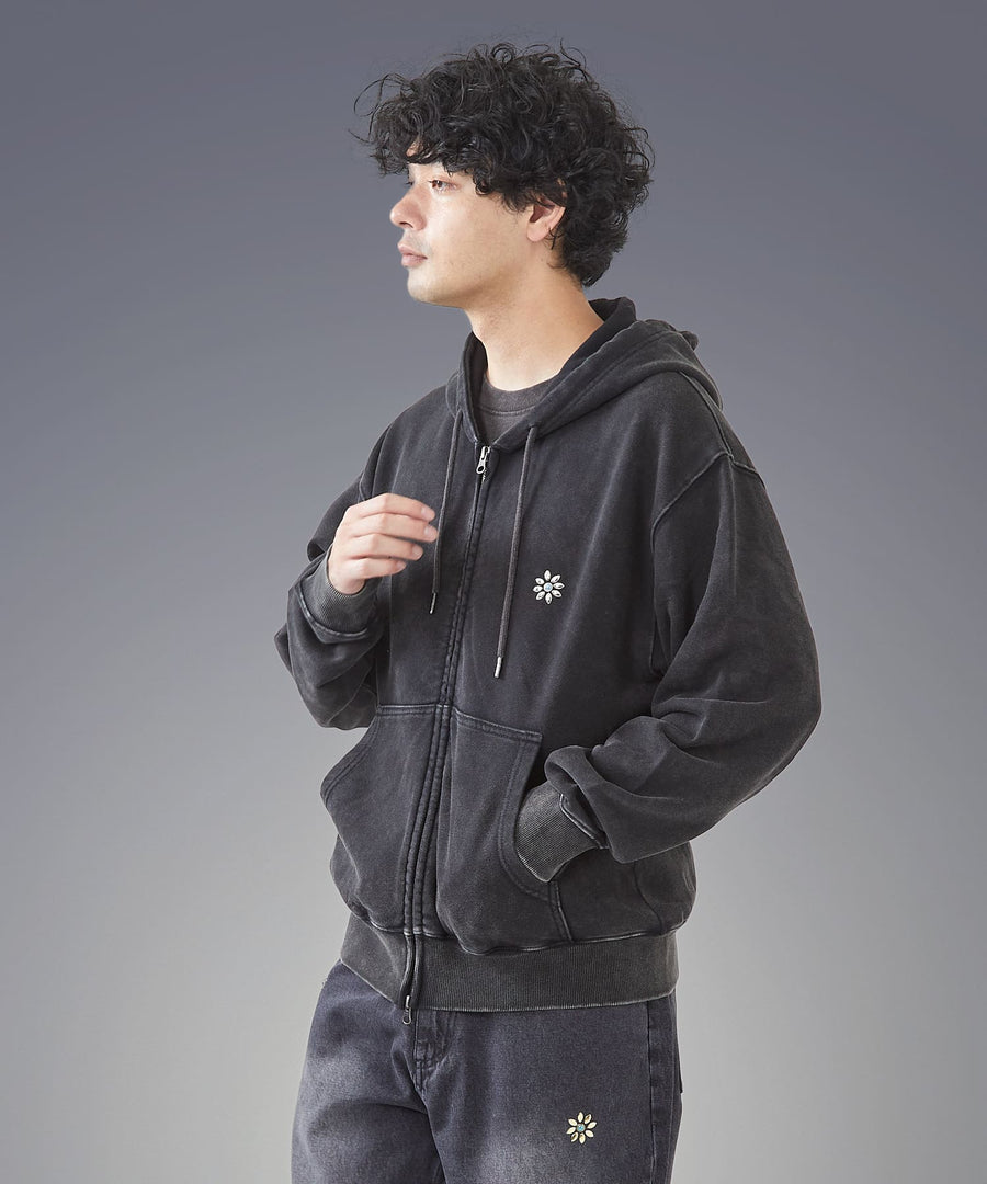 Silent Fade Sweat — Studded & Applique Hoodie / GRAND YELLS / 304324